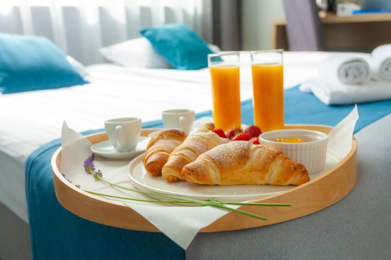Hotel Zatoka Гданськ Екстер'єр фото