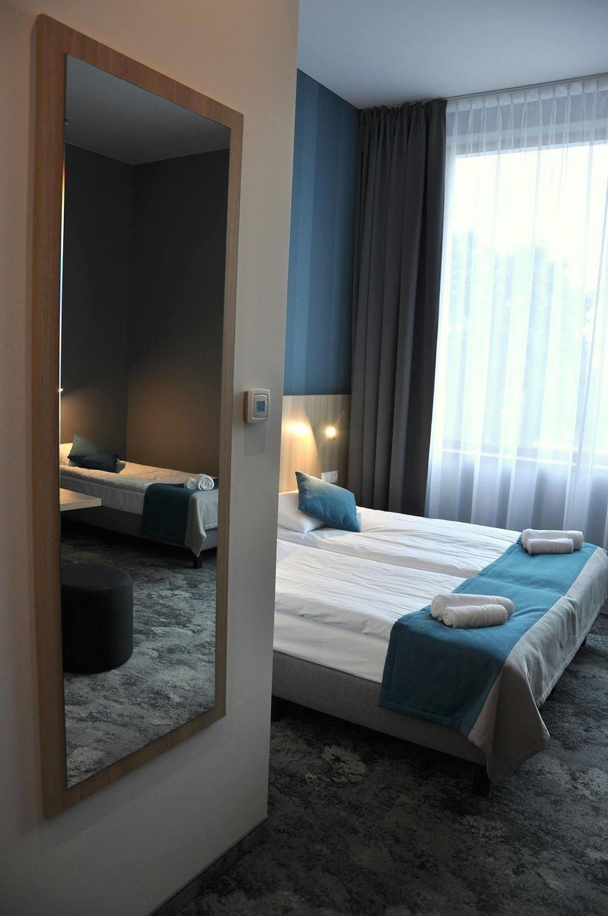 Hotel Zatoka Гданськ Екстер'єр фото