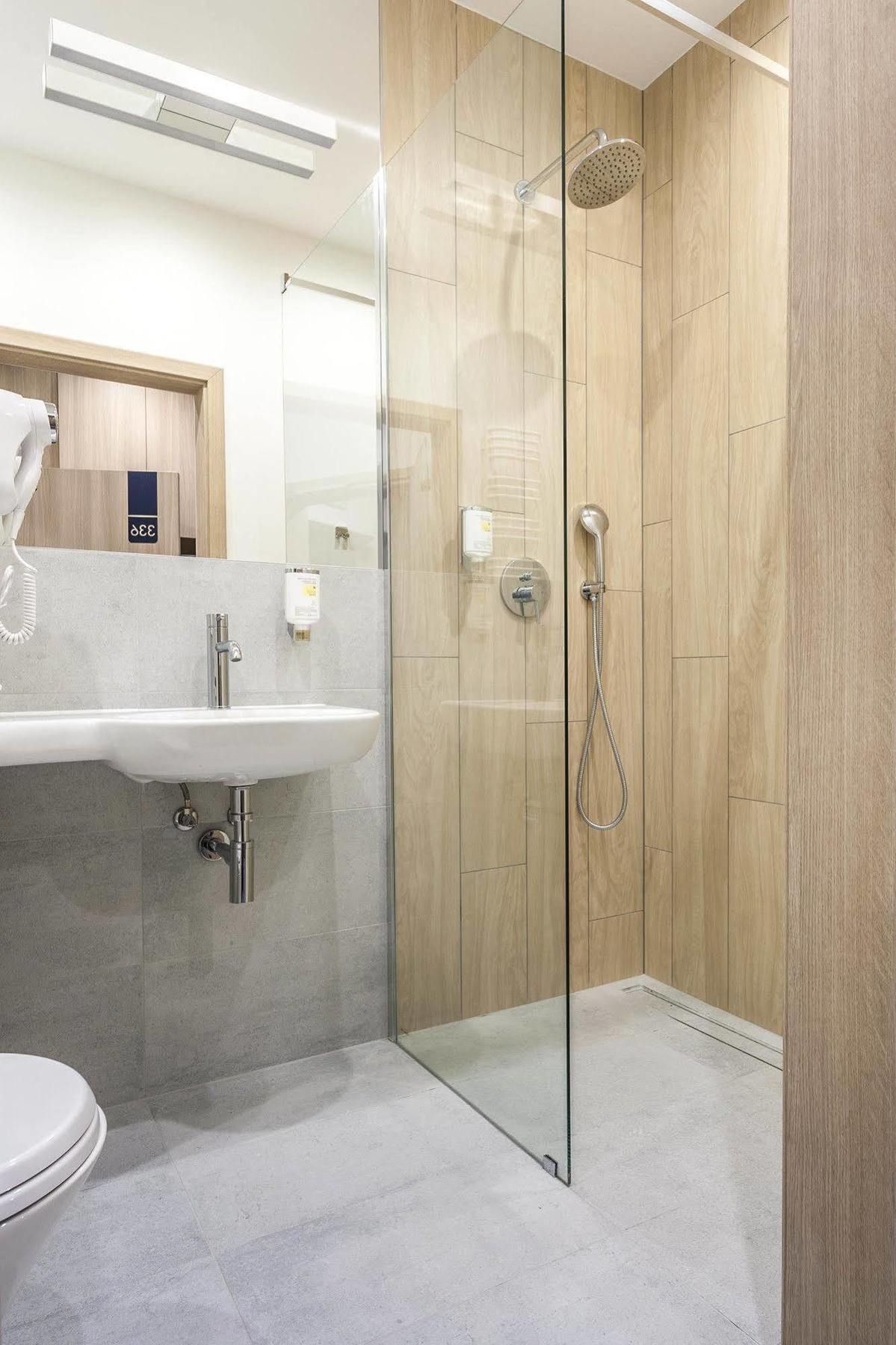 Hotel Zatoka Гданськ Екстер'єр фото
